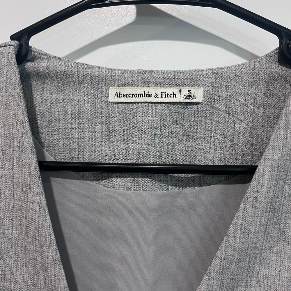 Abercrombie and Fitch Women’s Vest - Picture 2 of 3